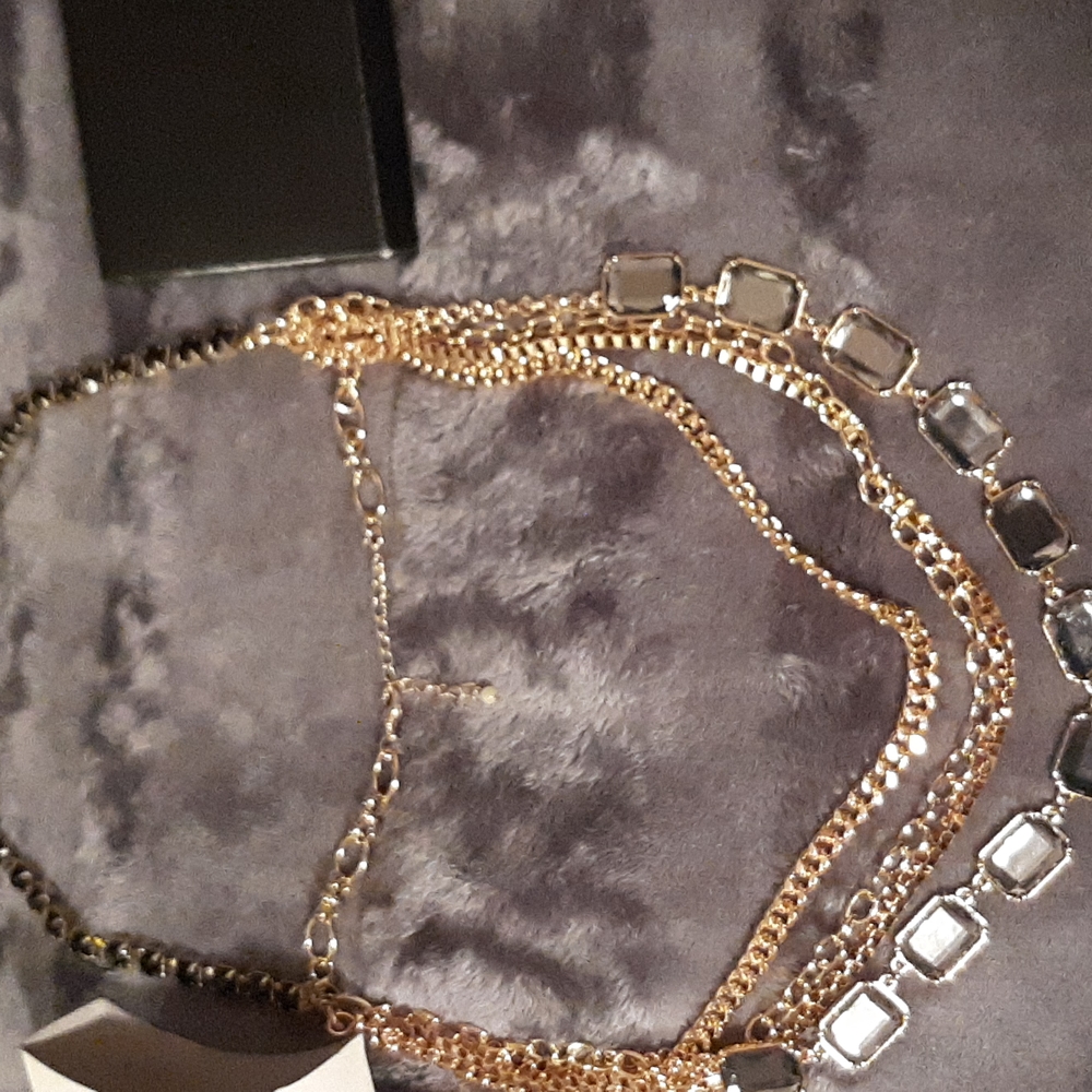 AVON Vintage necklace